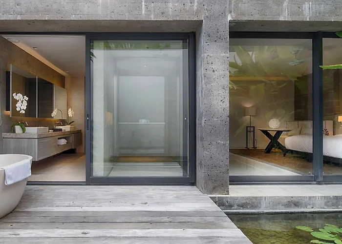 Sohamsa Ocean Estate Villa *