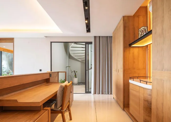 Sohamsa Ocean Estate Villa *